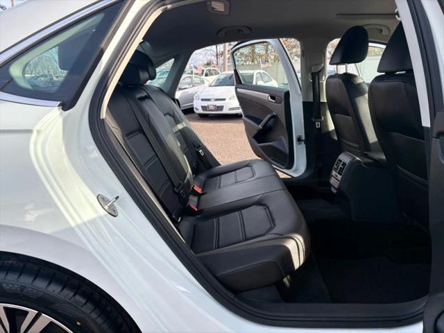 2022 Volkswagen Passat 2.0T SE
