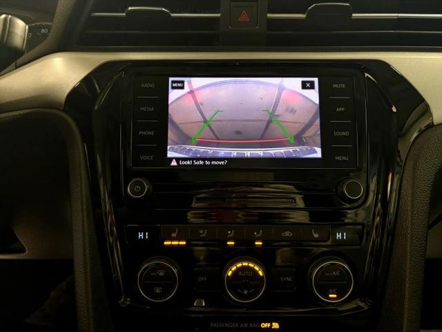 2022 Volkswagen Passat 2.0T SE