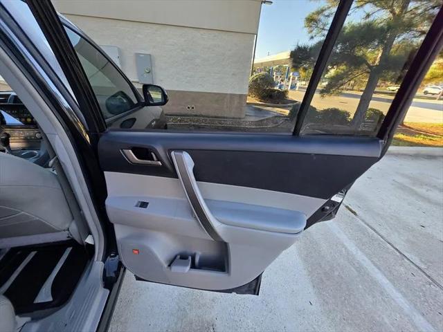 2008 Toyota Highlander Sport