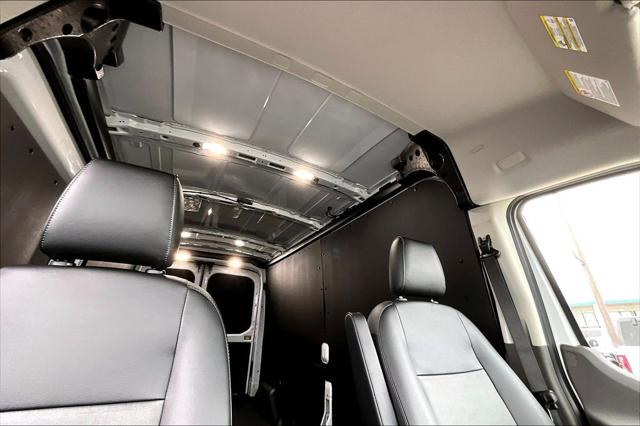 2026 Ford Transit Cargo Van Base