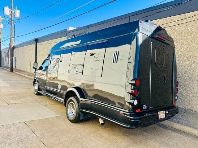 2010 Chevrolet Express Cutaway Work Van