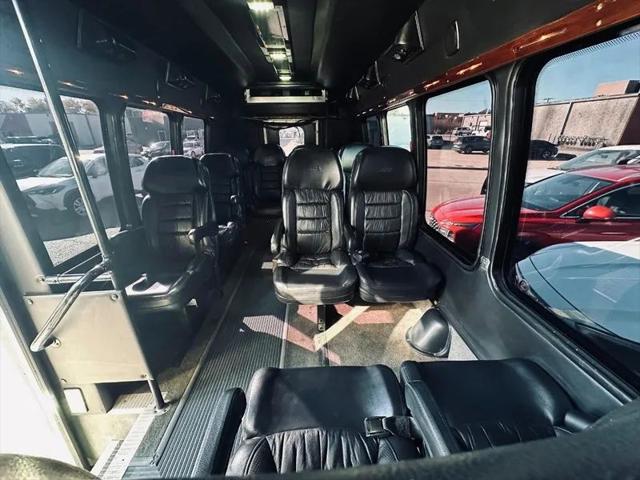 2010 Chevrolet Express Cutaway Work Van