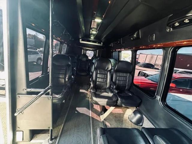 2010 Chevrolet Express Cutaway Work Van