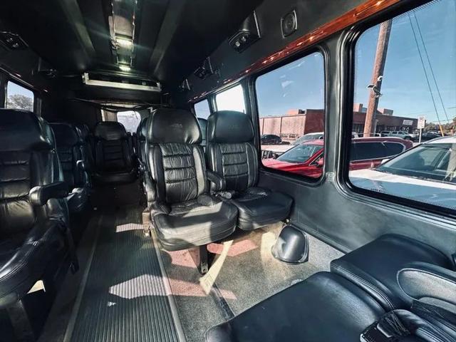 2010 Chevrolet Express Cutaway Work Van