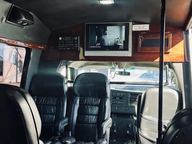 2010 Chevrolet Express Cutaway Work Van