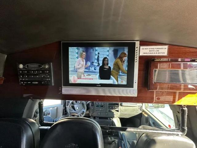 2010 Chevrolet Express Cutaway Work Van
