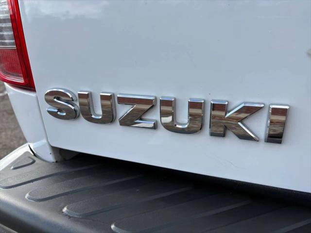 2011 Suzuki Equator Premium