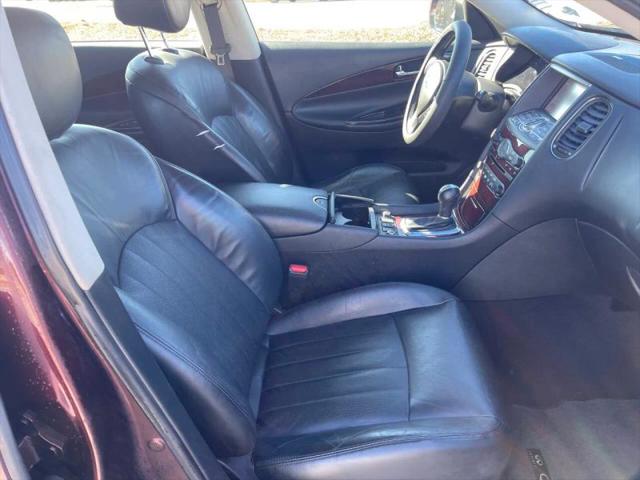 2016 INFINITI QX50 Base