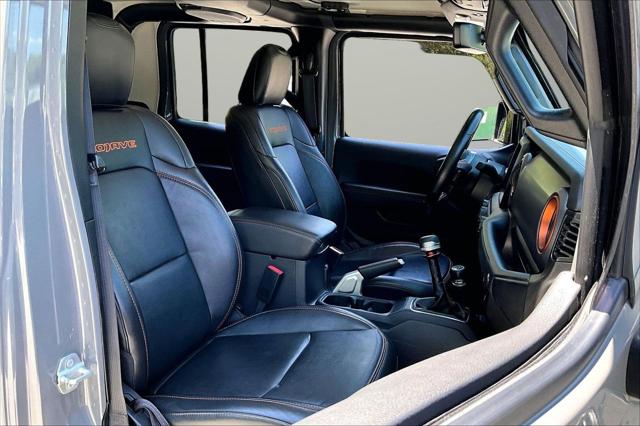 2022 Jeep Gladiator Sport