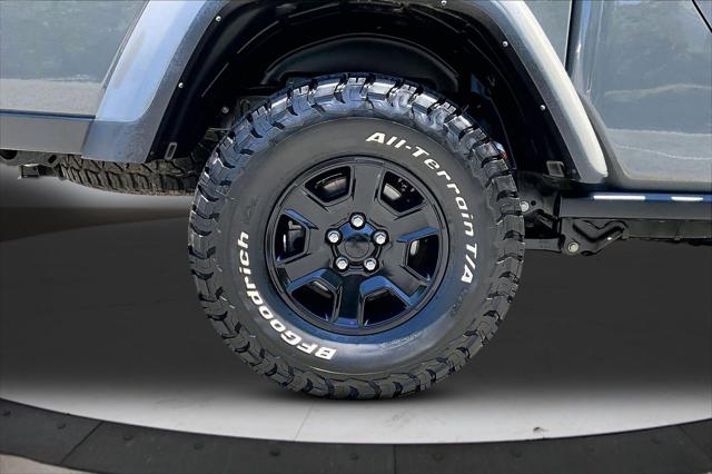 2022 Jeep Gladiator Sport
