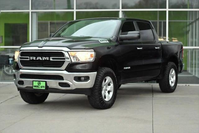 2020 Ram 1500 Big Horn Crew Cab 4x4 5'7" Box