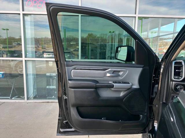 2020 Ram 1500 Big Horn Crew Cab 4x4 5'7" Box