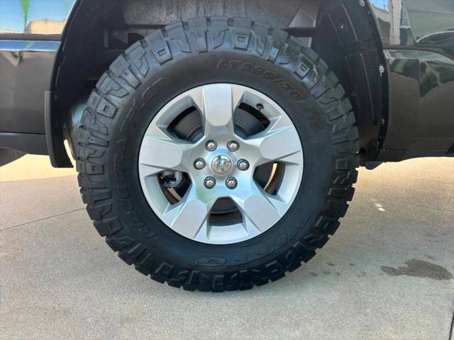 2020 Ram 1500 Big Horn Crew Cab 4x4 5'7" Box