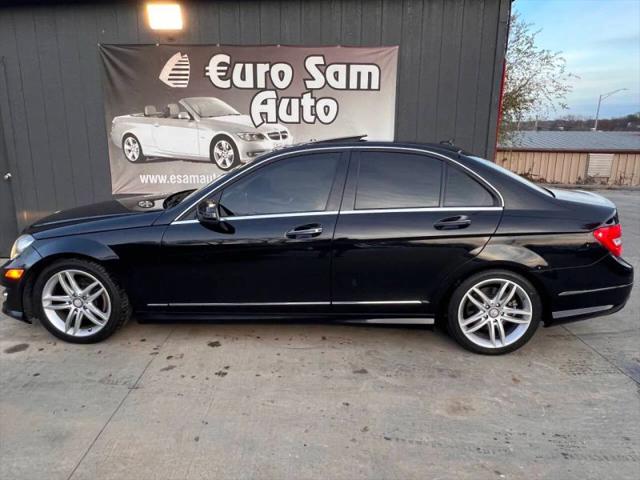 2012 Mercedes-Benz C-CLASS C 300 Luxury 4MATIC