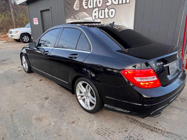 2012 Mercedes-Benz C-CLASS C 300 Luxury 4MATIC