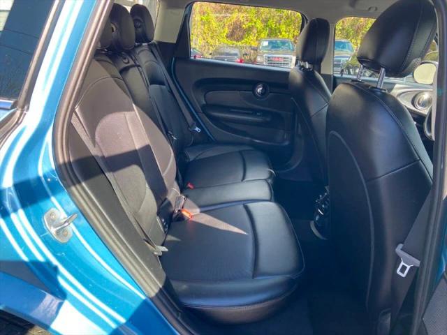 2017 MINI Cooper Clubman Cooper