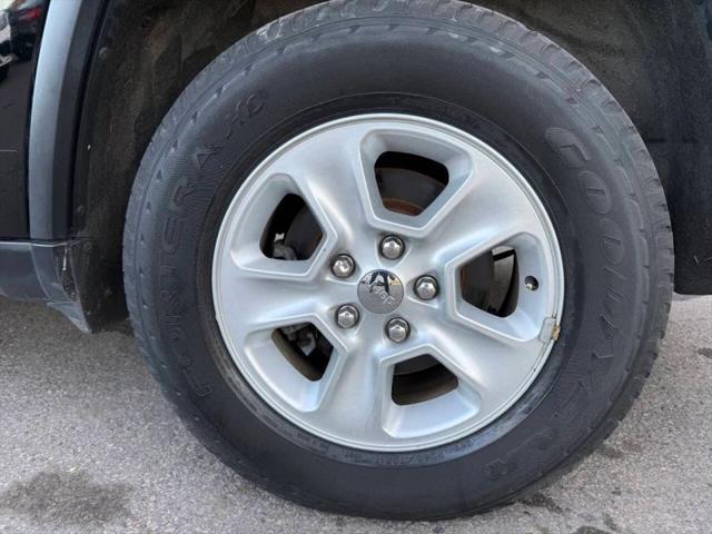 2017 Jeep Grand Cherokee Laredo 4x4