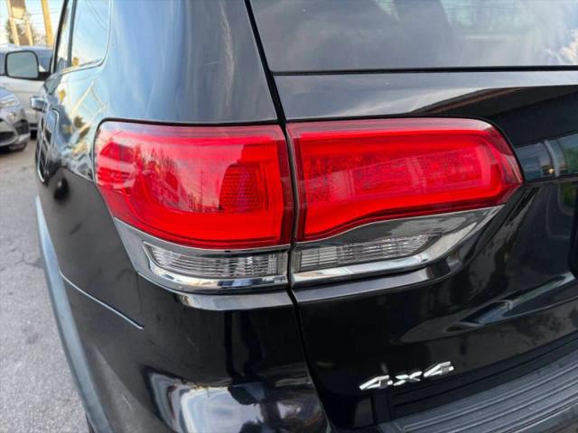 2017 Jeep Grand Cherokee Laredo 4x4