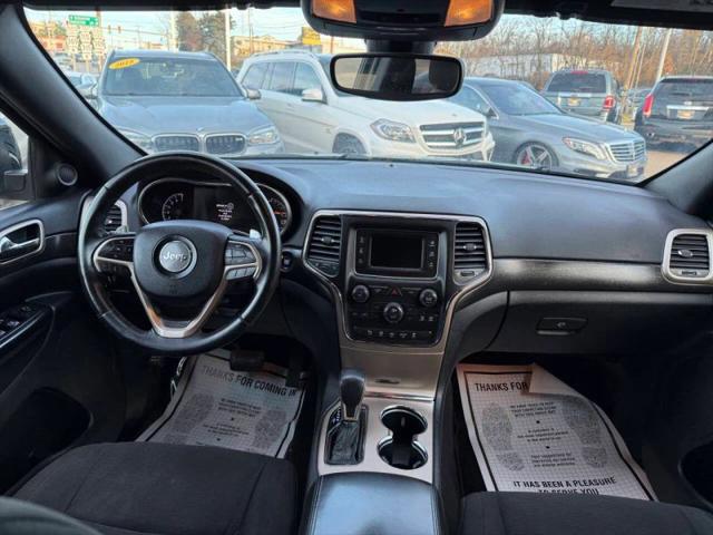 2017 Jeep Grand Cherokee Laredo 4x4