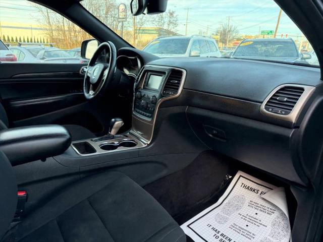 2017 Jeep Grand Cherokee Laredo 4x4