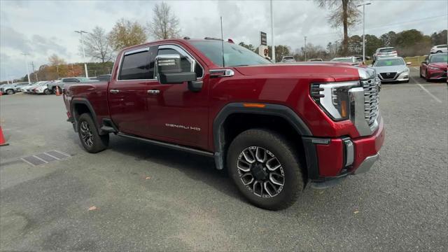 2024 GMC Sierra 2500HD 4WD Crew Cab Standard Bed Denali