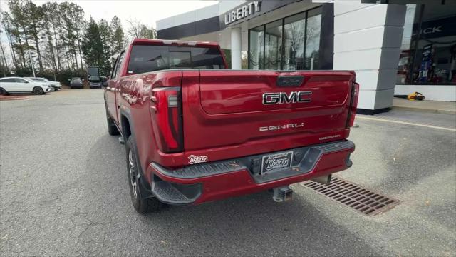 2024 GMC Sierra 2500HD 4WD Crew Cab Standard Bed Denali