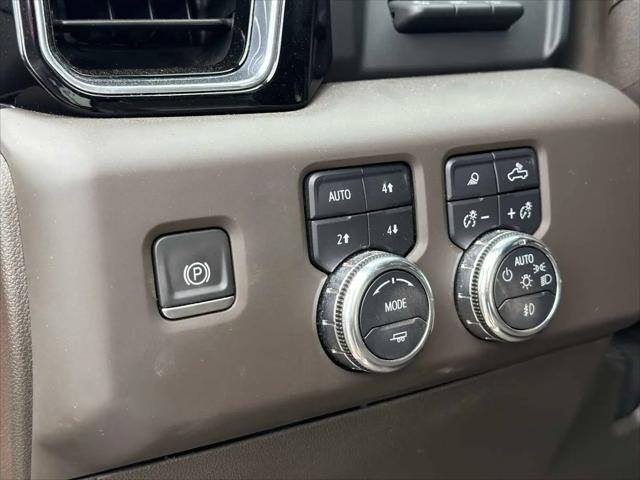 2024 GMC Sierra 2500HD 4WD Crew Cab Standard Bed Denali