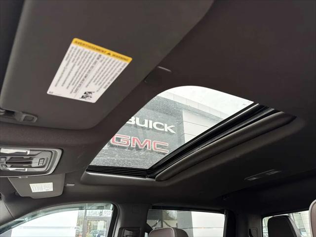2024 GMC Sierra 2500HD 4WD Crew Cab Standard Bed Denali
