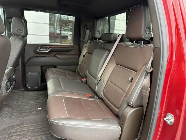 2024 GMC Sierra 2500HD 4WD Crew Cab Standard Bed Denali