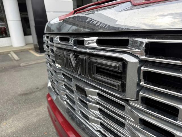 2024 GMC Sierra 2500HD 4WD Crew Cab Standard Bed Denali