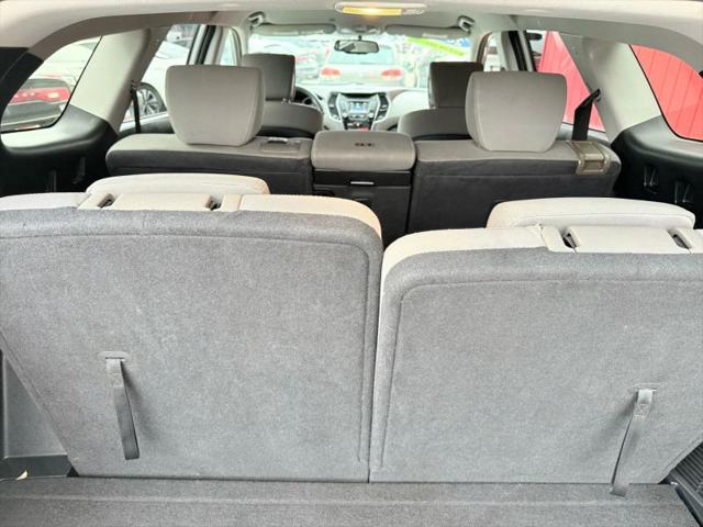 2016 Hyundai Santa Fe SE