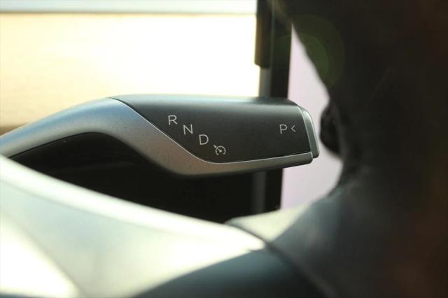 2021 Tesla Model 3 Standard Range Plus Rear-Wheel Drive