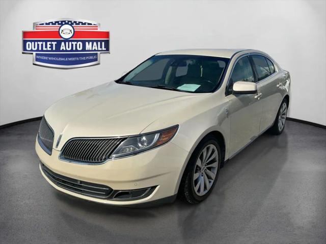 2016 Lincoln MKS Base