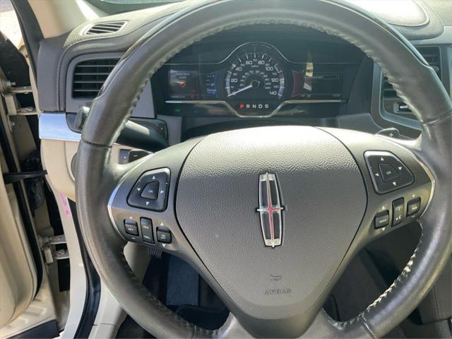 2016 Lincoln MKS Base