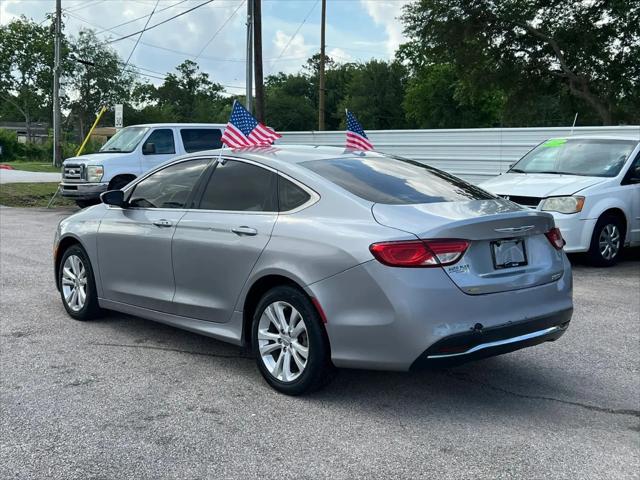 2015 Chrysler 200 Limited