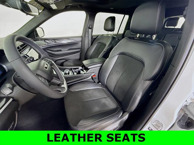 2023 Jeep Grand Cherokee L Altitude 4x4 2023 Jeep Grand Cherokee L Altitude 4x4