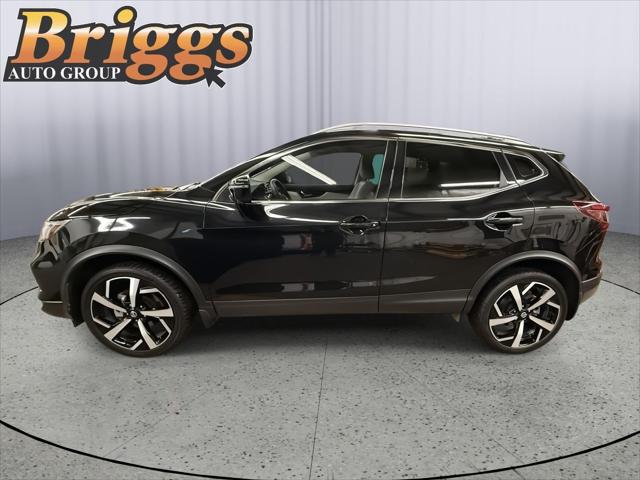 2022 Nissan Rogue Sport SL FWD Xtronic CVT