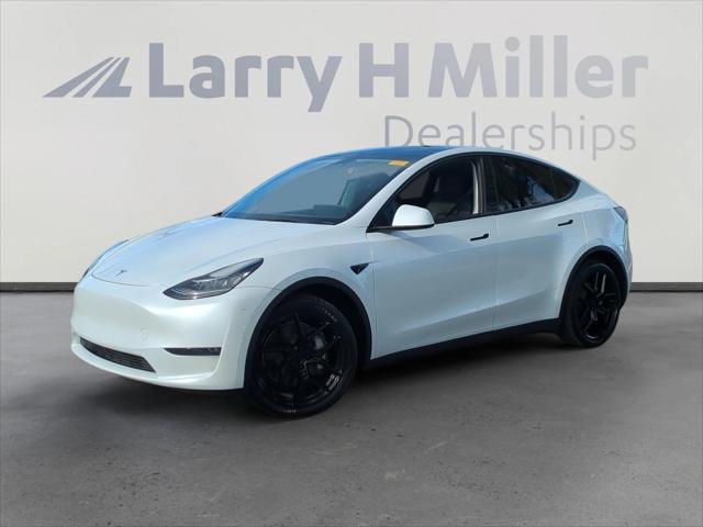 2023 Tesla Model Y Long Range Dual Motor All-Wheel Drive 2023 Tesla Model Y Long Range Dual Motor All-Wheel Drive