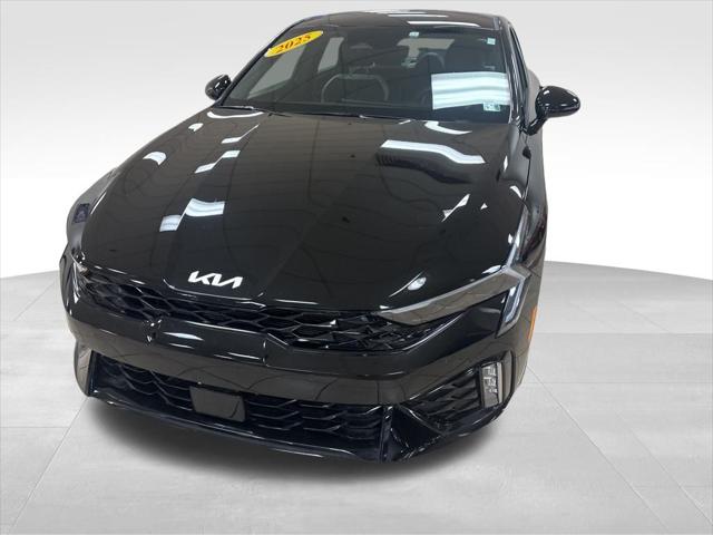 2025 Kia K5 GT-Line 2025 Kia K5 GT-Line