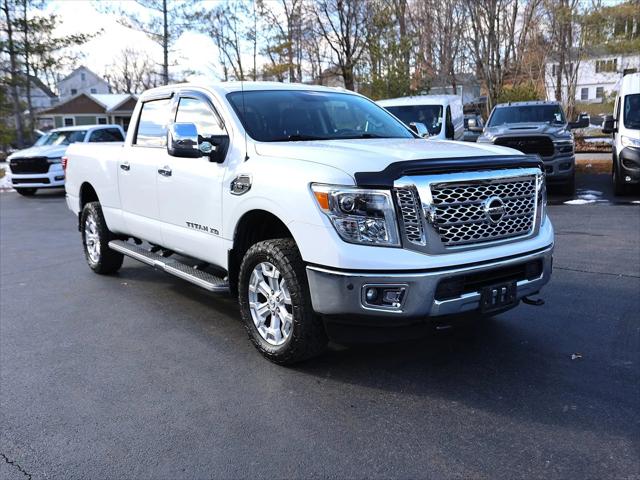 2017 Nissan TITAN XD SL Gas