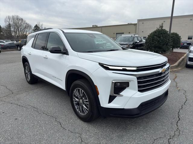 2025 Chevrolet Traverse FWD LT