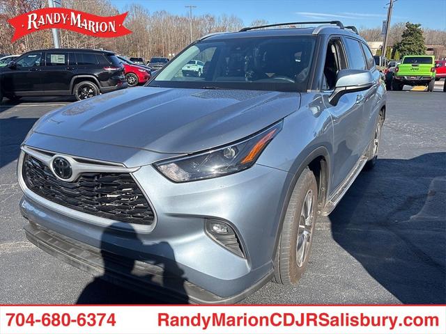 2022 Toyota Highlander XLE 2022 Toyota Highlander XLE