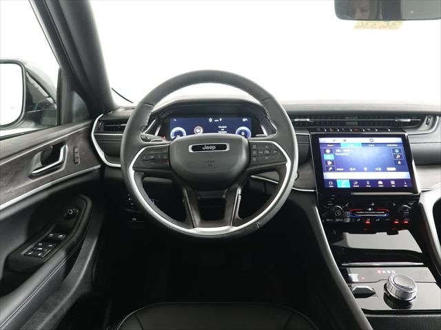 2025 Jeep Grand Cherokee Limited 4x4 2025 Jeep Grand Cherokee Limited 4x4