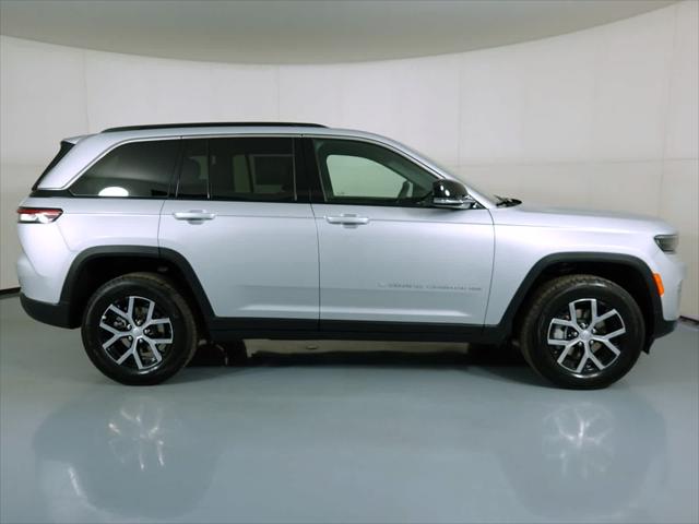 2025 Jeep Grand Cherokee Limited 4x4 2025 Jeep Grand Cherokee Limited 4x4