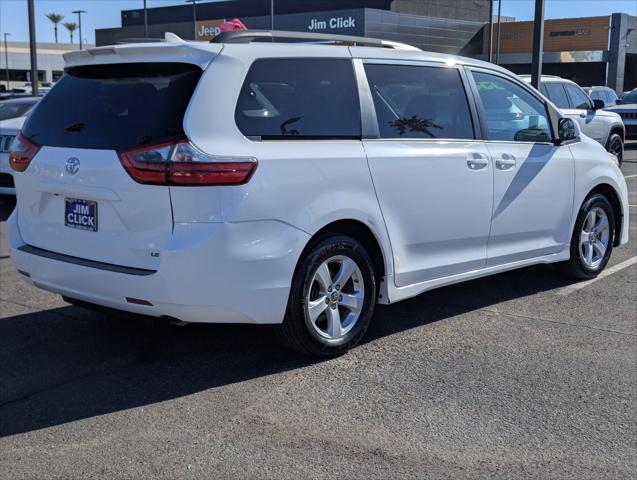 2020 Toyota Sienna LE