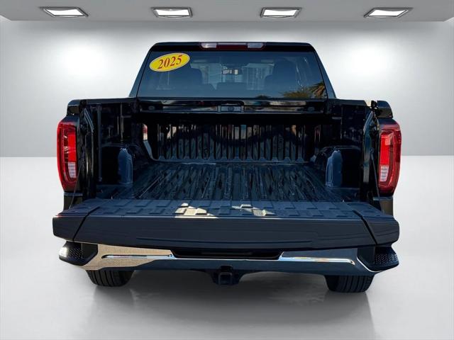 2025 GMC Sierra 1500 4WD Crew Cab Short Box SLT