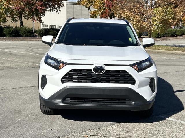2020 Toyota RAV4 LE