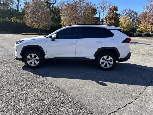 2020 Toyota RAV4 LE
