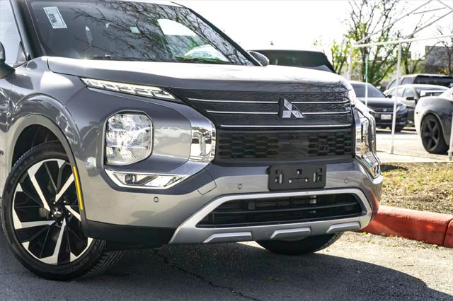 2024 Mitsubishi Outlander SE Black Edition w/Pano Roof