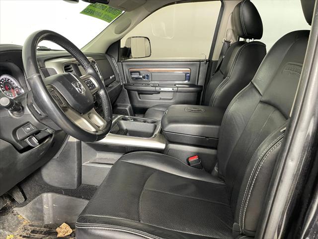 2018 RAM 1500 Laramie Crew Cab 4x4 64 Box 2018 RAM 1500 Laramie Crew Cab 4x4 64 Box